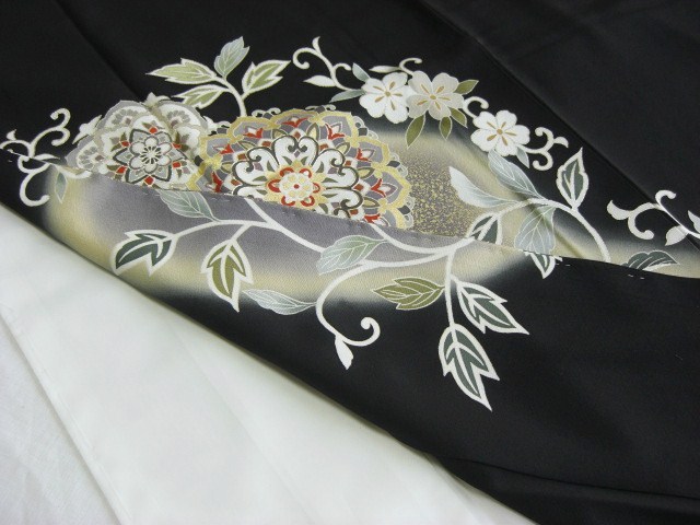 黒留袖レンタル25　（京友禅作家物創作黒留袖唐花に正倉院華文）5